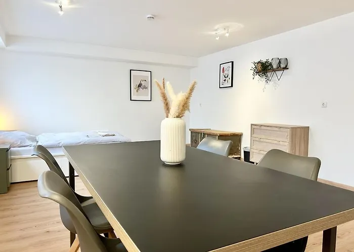 Modern Quiet Lejlighed *