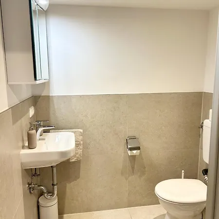 Modern Quiet Apartment München