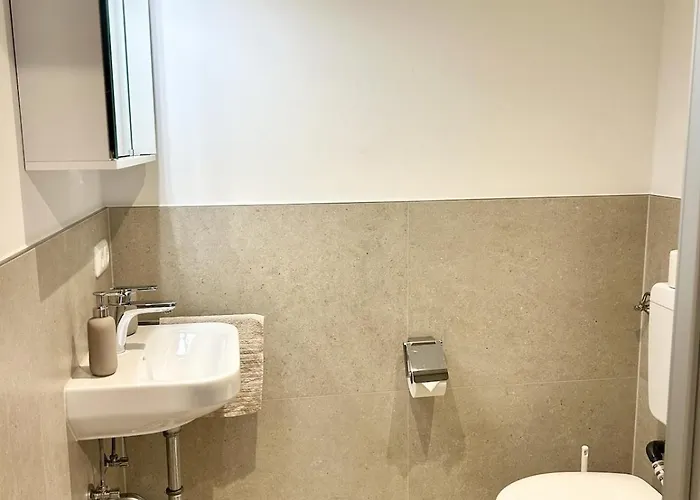 Modern Quiet Apartman München