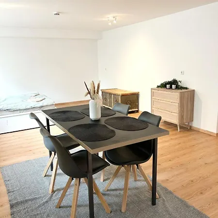 New Studio, & Quiet Lägenhet München